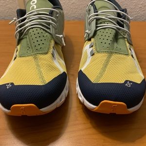 On cloud 5 running shoes